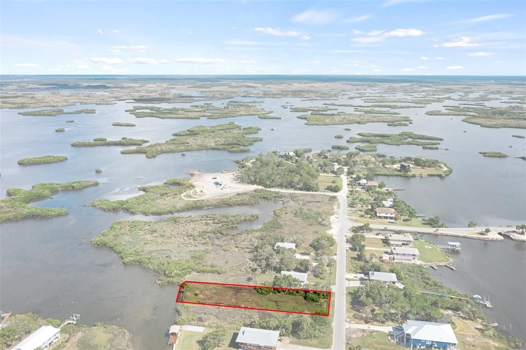 Vendido Recientemente: $195,000 (0.49 acres)