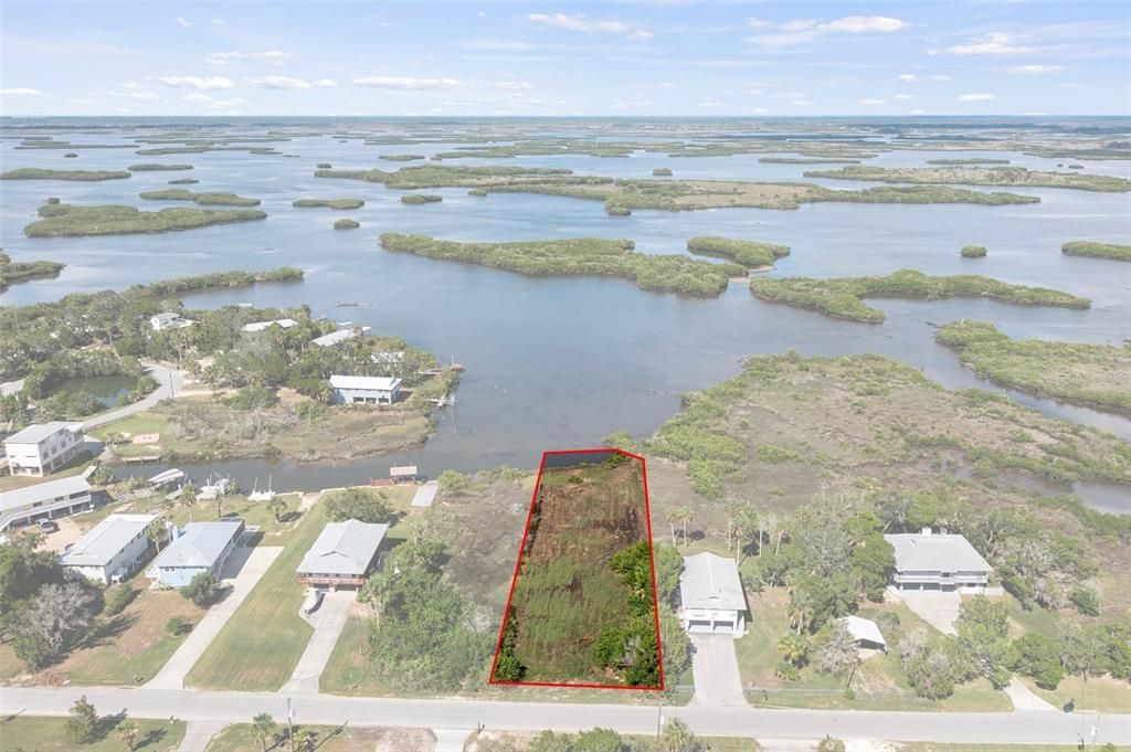 Недавно продано: $195,000 (0.49 acres)