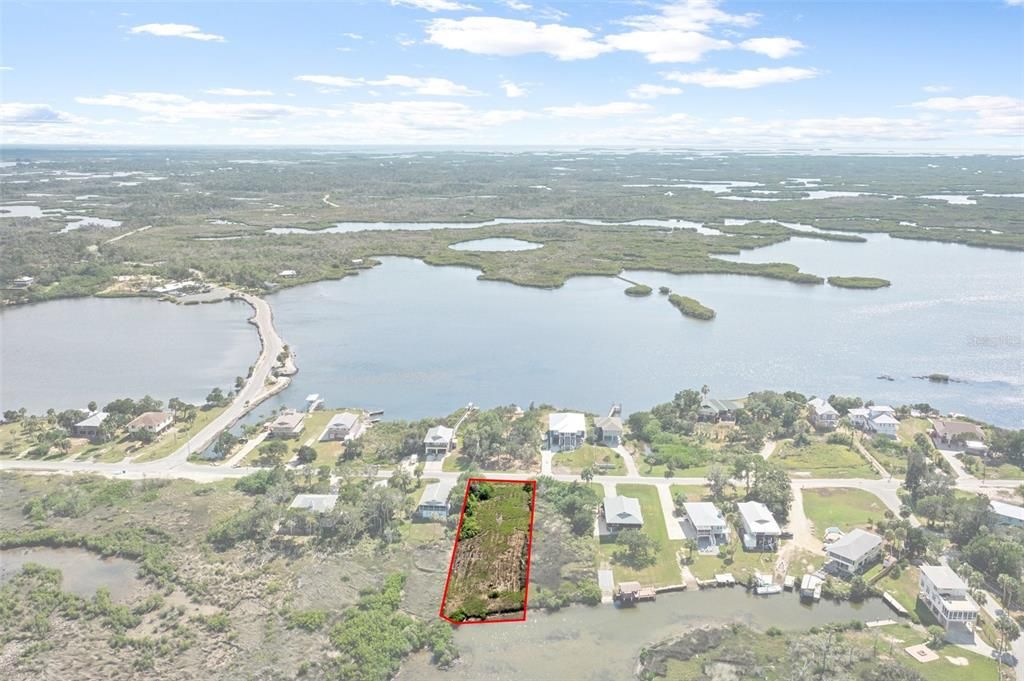 Недавно продано: $195,000 (0.49 acres)