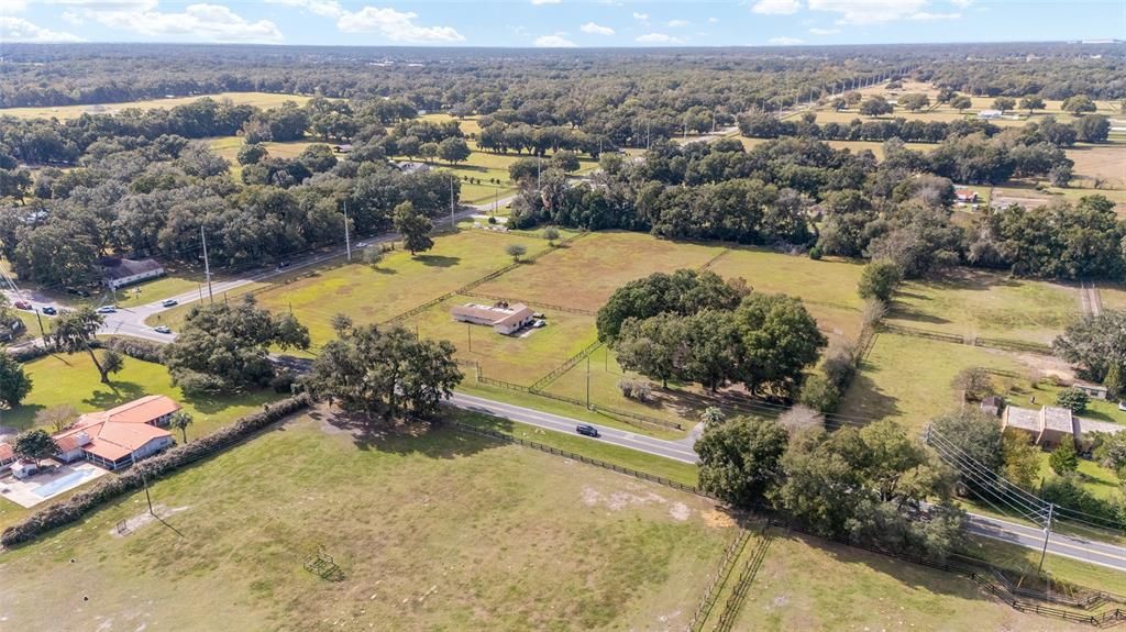 For Sale: $695,000 (4 beds, 3 baths, 2672 Square Feet)