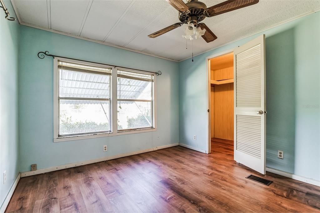 For Sale: $119,000 (2 beds, 2 baths, 1056 Square Feet)