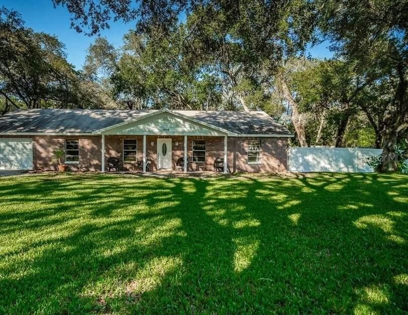 Recently Sold: $350,000 (3 beds, 2 baths, 1568 Square Feet)