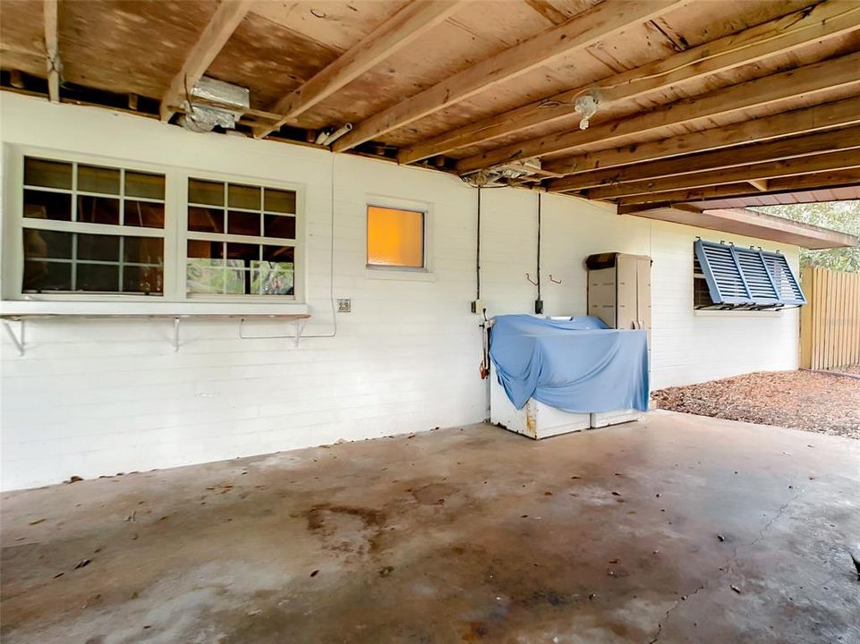 For Sale: $309,000 (3 beds, 1 baths, 1371 Square Feet)