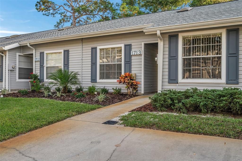 Recently Sold: $239,900 (2 beds, 2 baths, 1000 Square Feet)