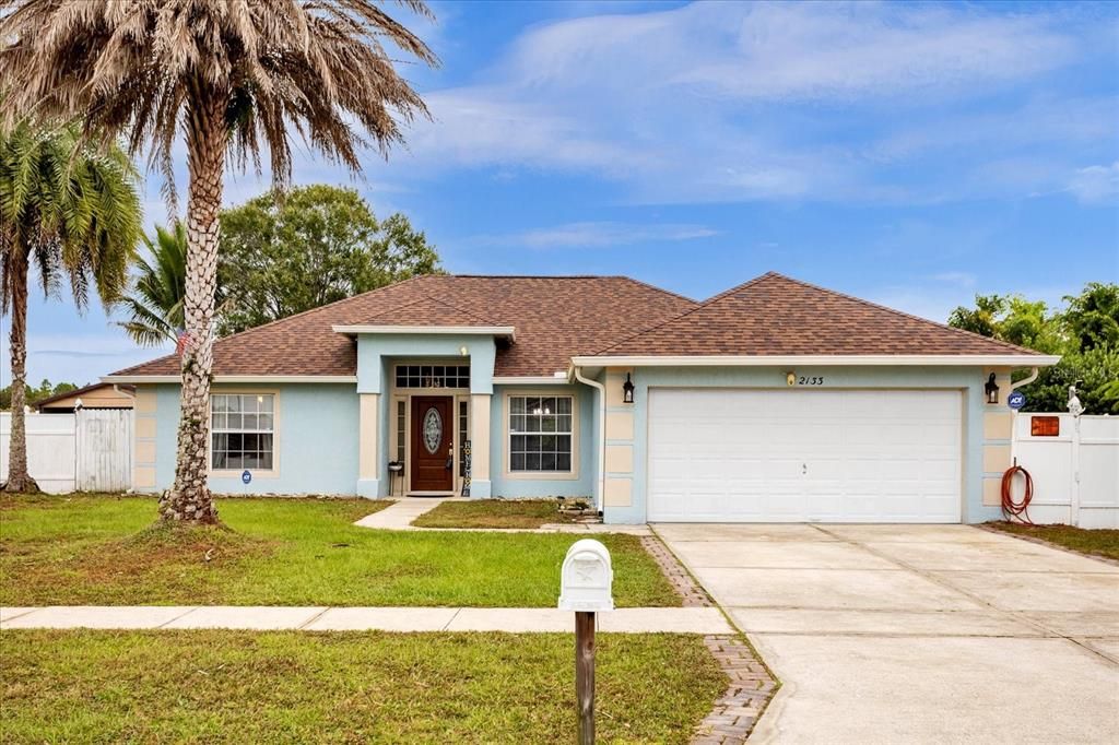 Recently Sold: $395,000 (4 beds, 2 baths, 1656 Square Feet)