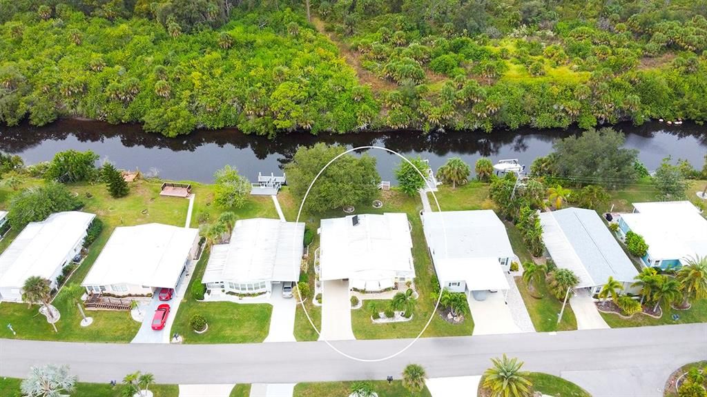 Recently Sold: $250,000 (2 beds, 2 baths, 1704 Square Feet)