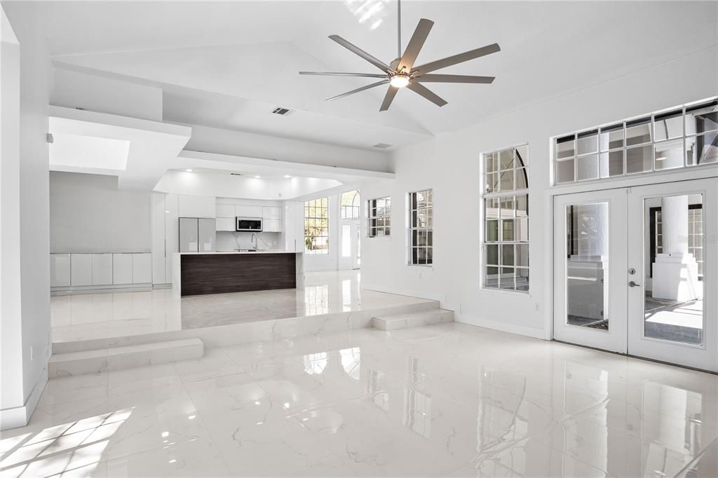 For Rent: $7,000 (5 beds, 4 baths, 4758 Square Feet)