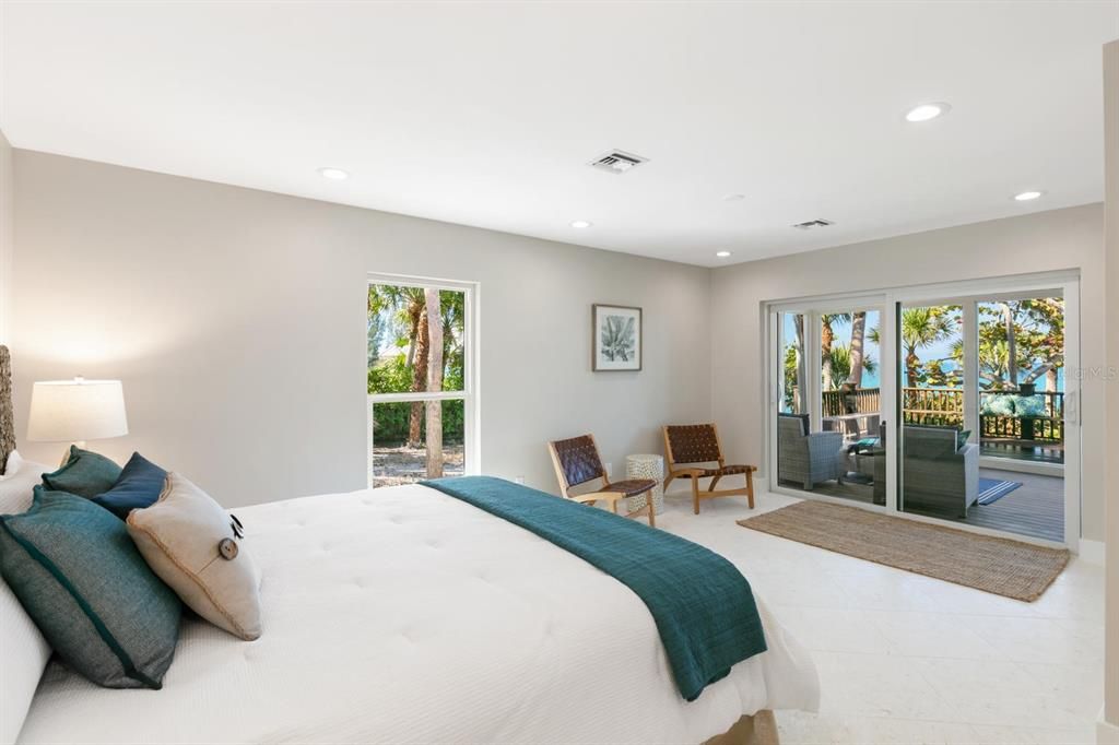 Recently Sold: $4,500,000 (4 beds, 3 baths, 2960 Square Feet)