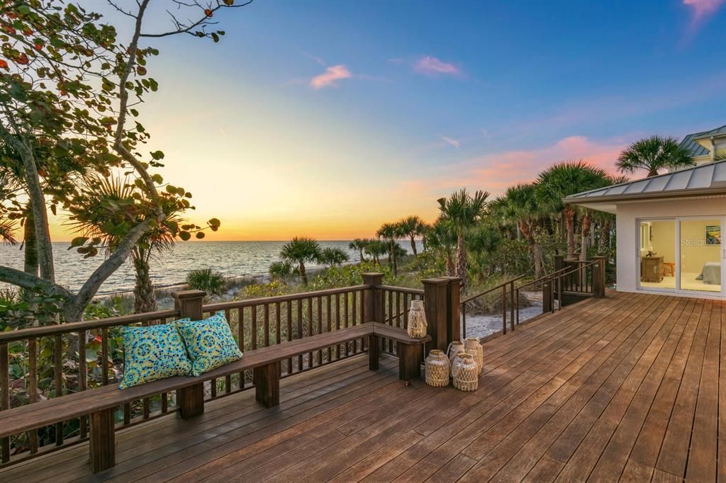 Recently Sold: $4,500,000 (4 beds, 3 baths, 2960 Square Feet)