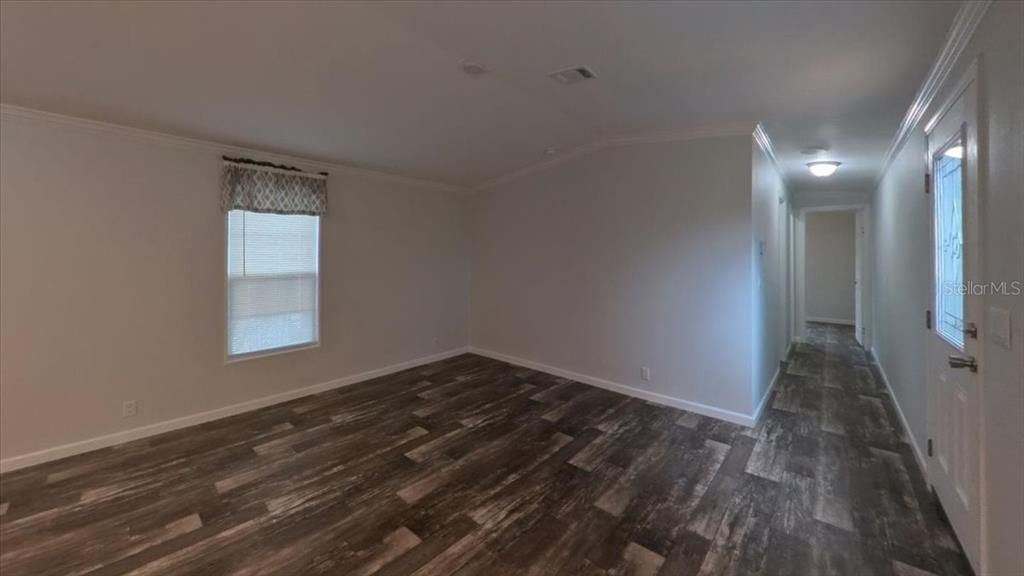 Active With Contract: $208,900 (3 beds, 2 baths, 1098 Square Feet)