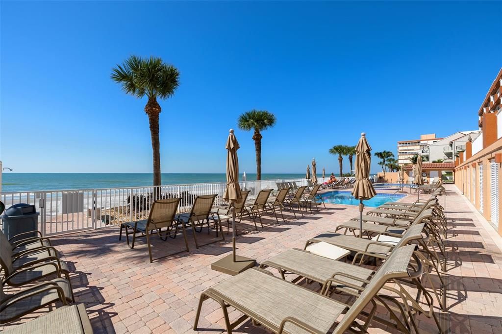 Recently Sold: $1,750,000 (3 beds, 3 baths, 2410 Square Feet)