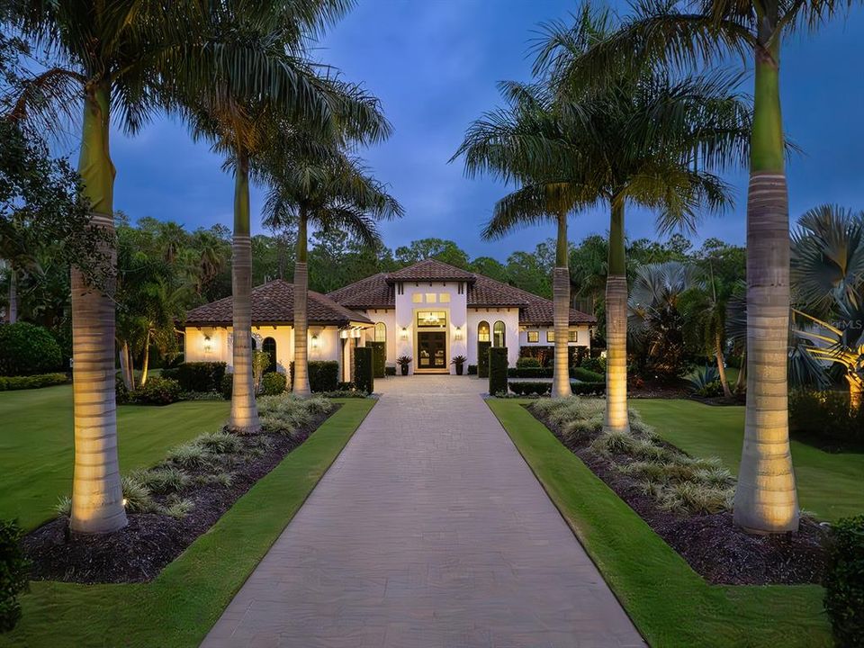 Recently Sold: $2,694,000 (3 beds, 3 baths, 3347 Square Feet)