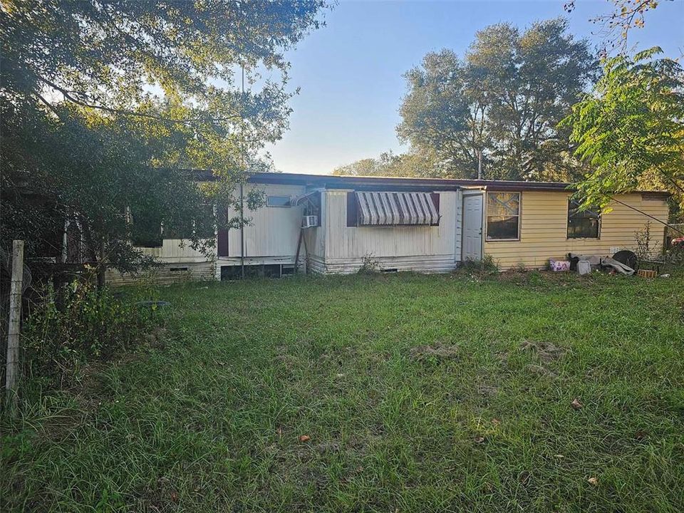 Vendido Recientemente: $39,900 (2 camas, 2 baños, 1061 Pies cuadrados)