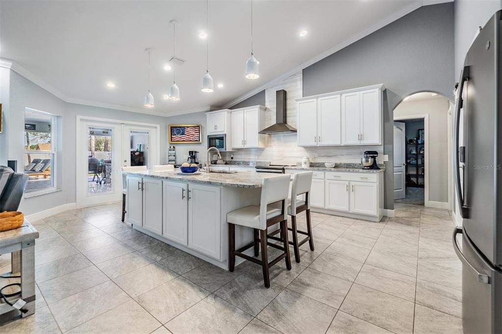 Recently Sold: $625,000 (4 beds, 3 baths, 2630 Square Feet)