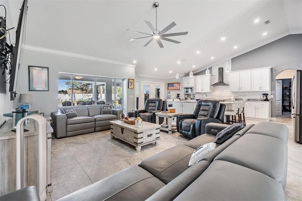 Recently Sold: $625,000 (4 beds, 3 baths, 2630 Square Feet)