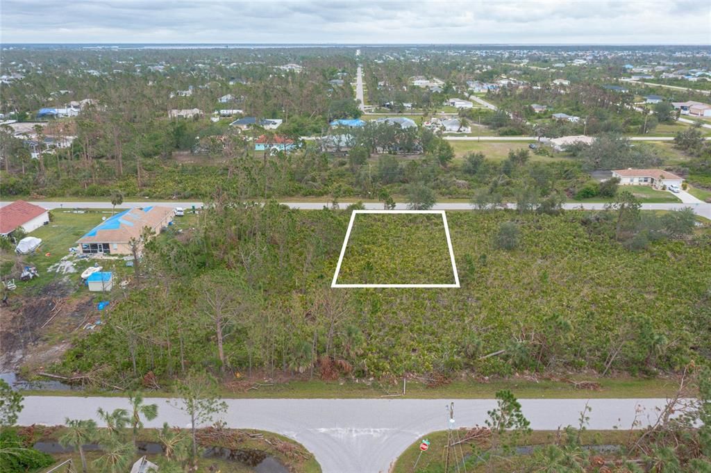 Activo con contrato: $22,900 (0.23 acres)