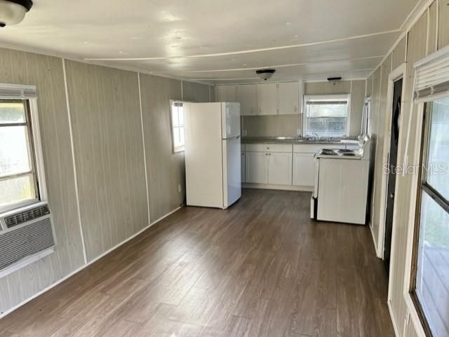 Recently Sold: $70,000 (2 beds, 1 baths, 576 Square Feet)