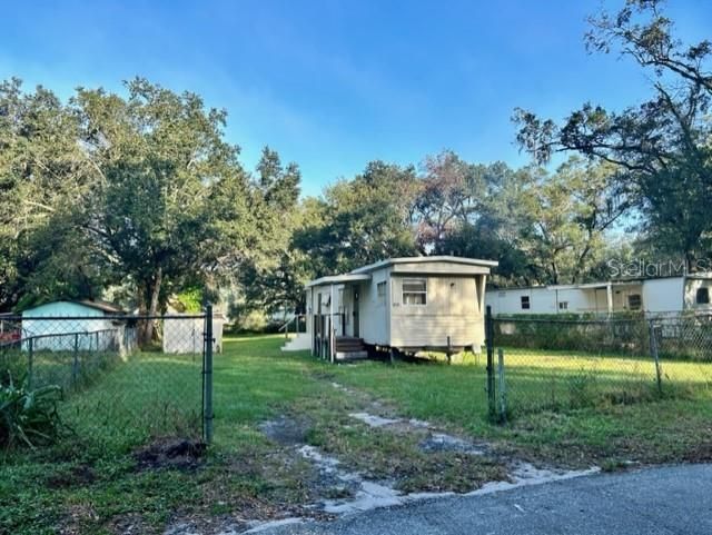 Recently Sold: $70,000 (2 beds, 1 baths, 576 Square Feet)