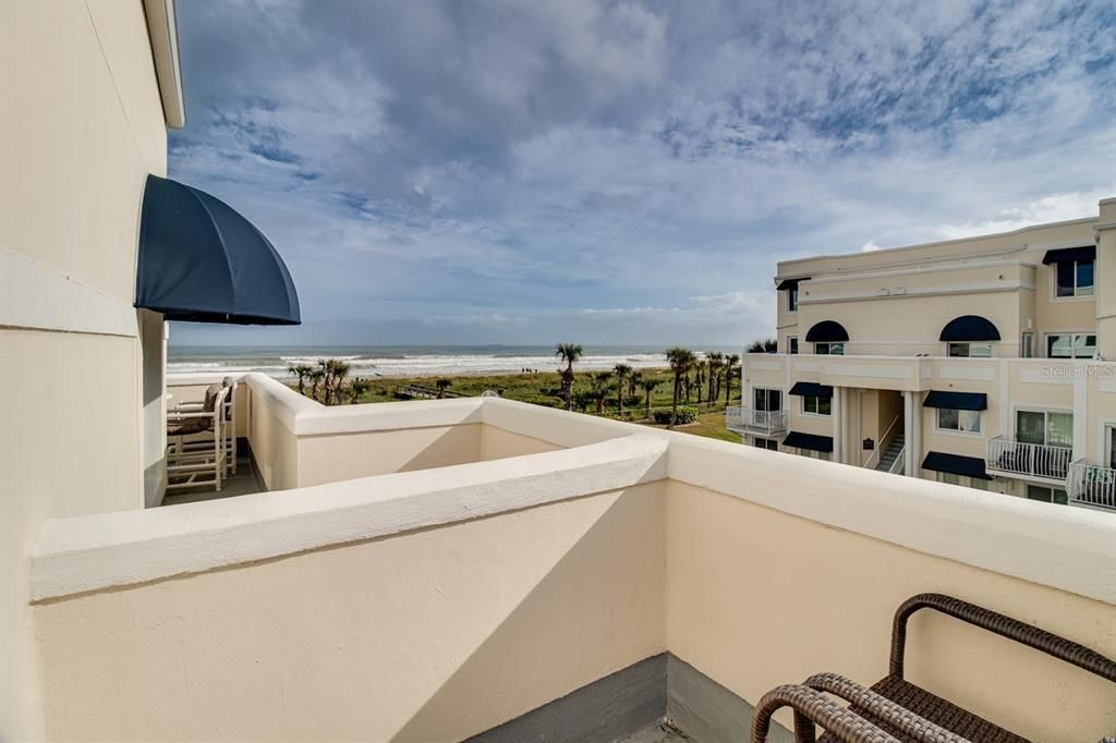 Recently Sold: $420,000 (2 beds, 2 baths, 1058 Square Feet)