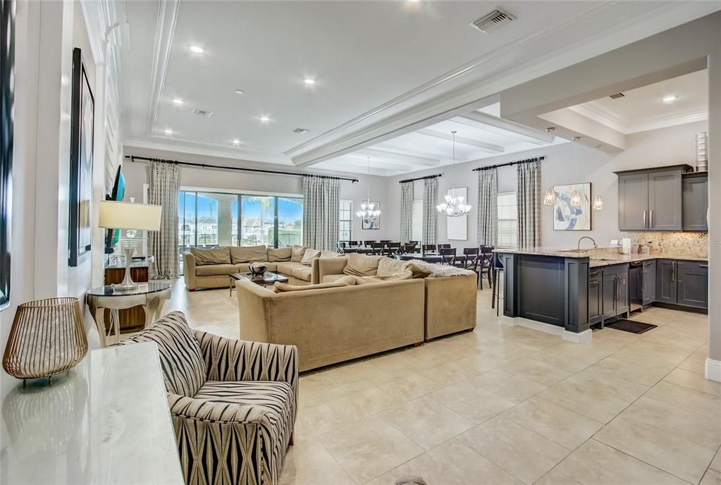 For Sale: $2,545,000 (8 beds, 8 baths, 7360 Square Feet)