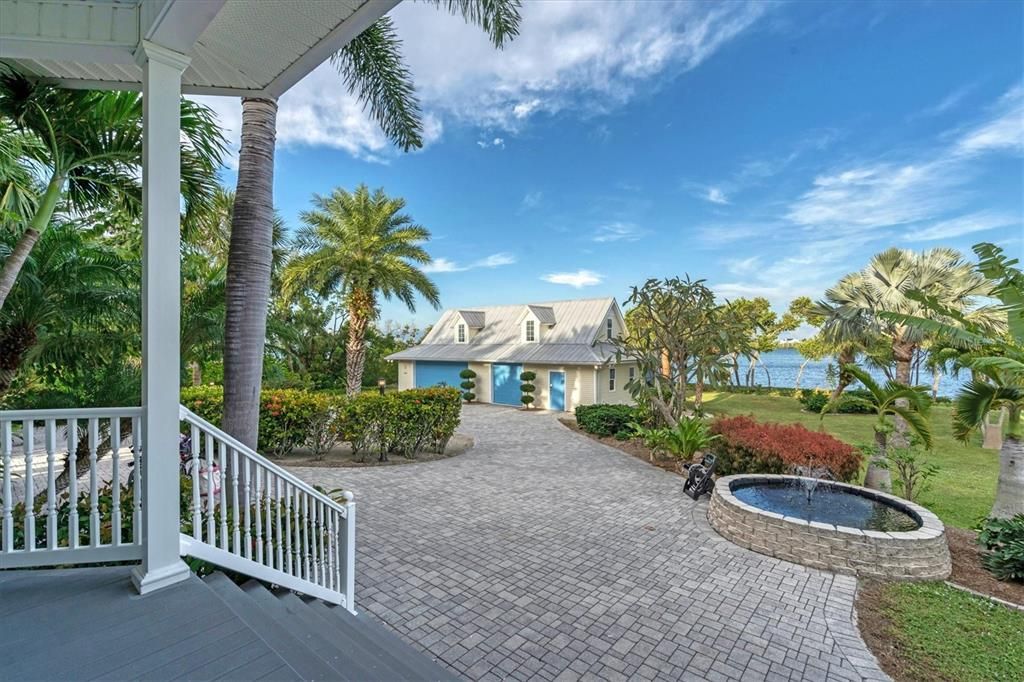 For Sale: $4,900,000 (5 beds, 4 baths, 4243 Square Feet)