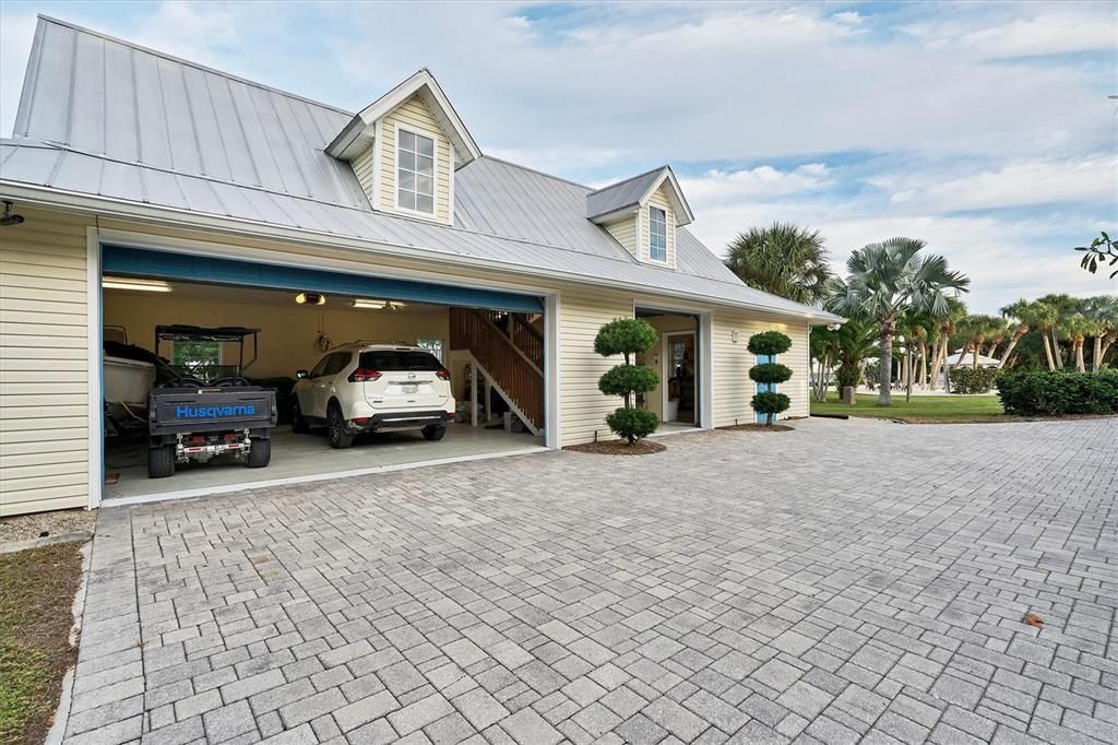 For Sale: $4,900,000 (5 beds, 4 baths, 4243 Square Feet)