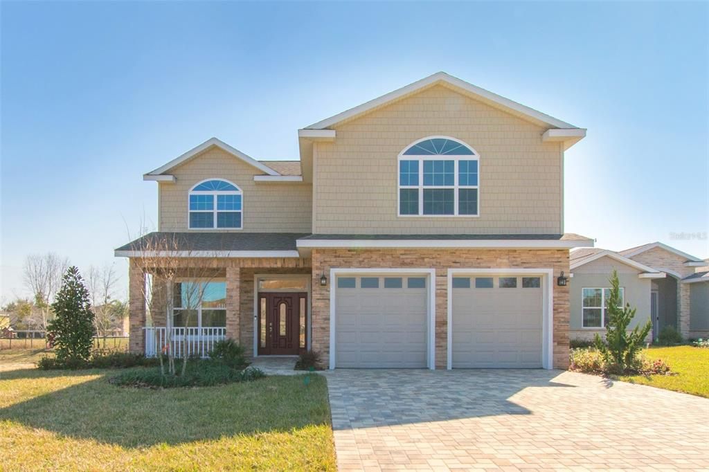 Recently Sold: $560,000 (4 beds, 2 baths, 2456 Square Feet)