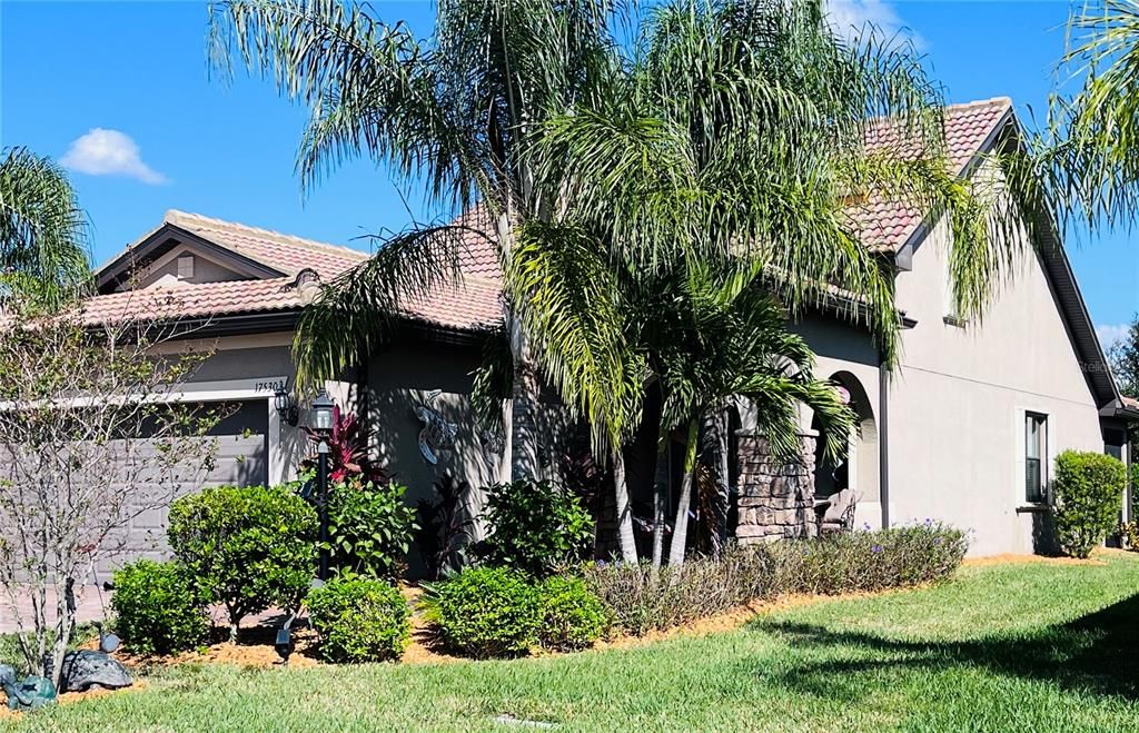 Recently Sold: $564,900 (3 beds, 3 baths, 1927 Square Feet)