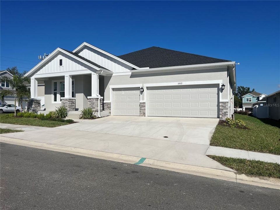 Recently Sold: $703,295 (4 beds, 3 baths, 2449 Square Feet)