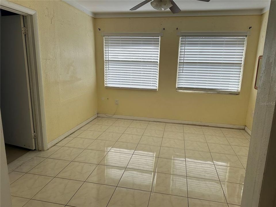 Vendido Recientemente: $250,000 (3 camas, 1 baños, 946 Pies cuadrados)