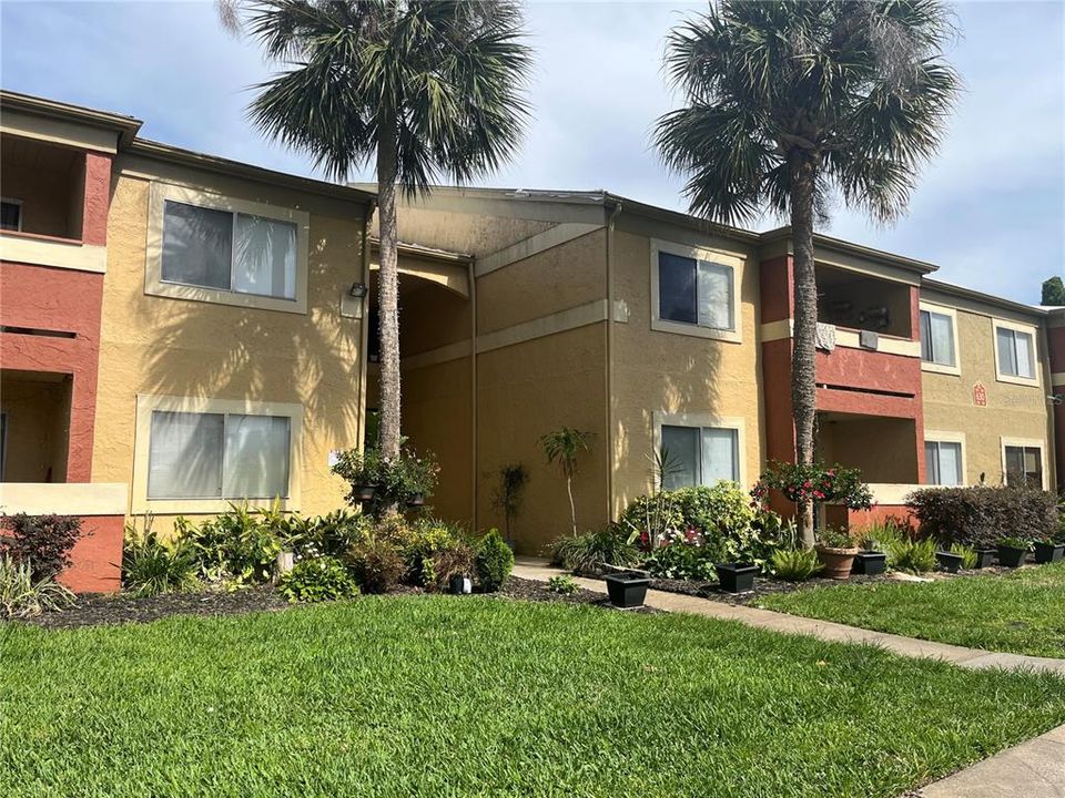 Recently Sold: $204,900 (2 beds, 2 baths, 1126 Square Feet)