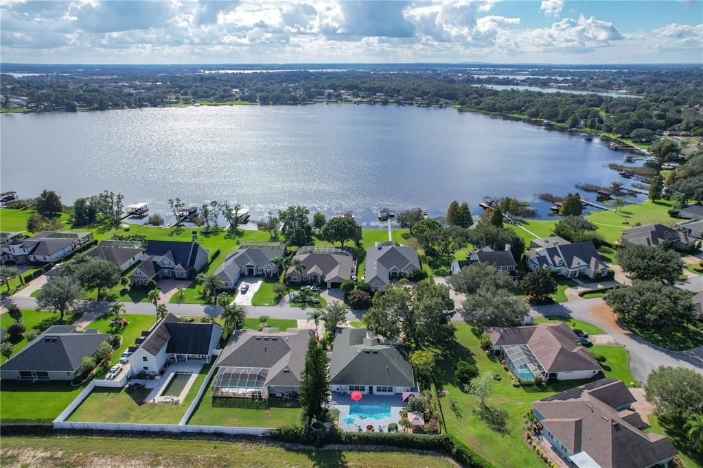 The home will provide some partial lakeviews from the front yard and dining room!