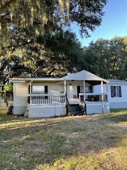 Active With Contract: $199,999 (3 beds, 2 baths, 1152 Square Feet)