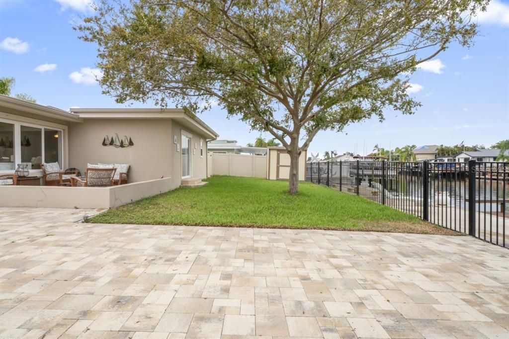 Recently Sold: $695,000 (3 beds, 2 baths, 1726 Square Feet)