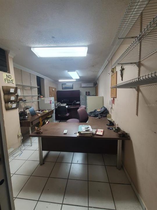 Vendido Recientemente: $355,000 (4 camas, 3 baños, 2516 Pies cuadrados)