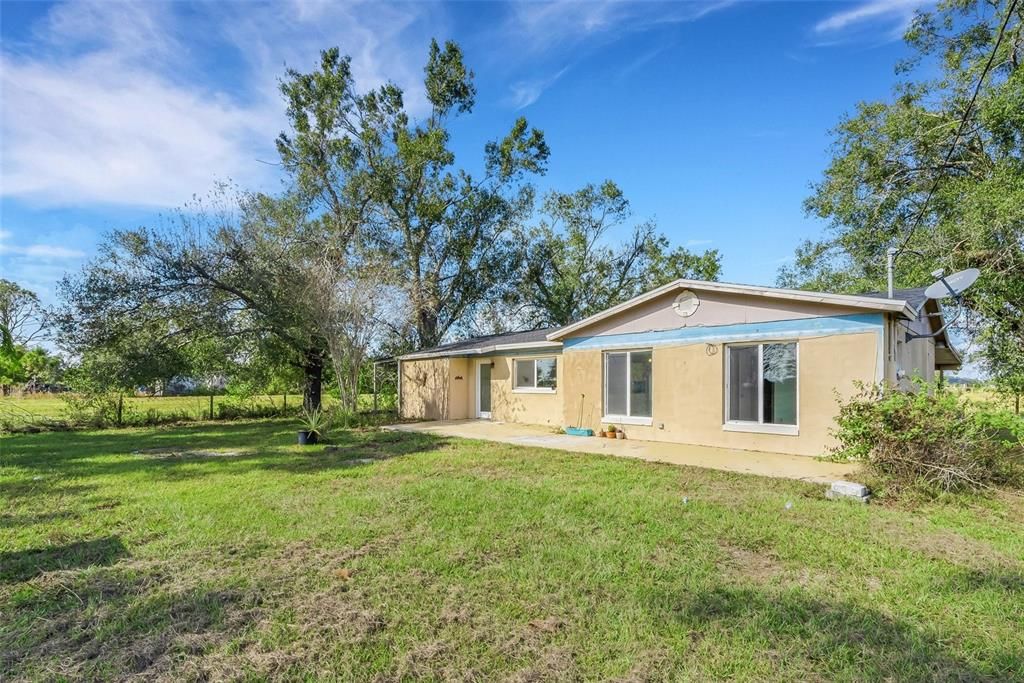 Recently Sold: $219,000 (3 beds, 2 baths, 1628 Square Feet)