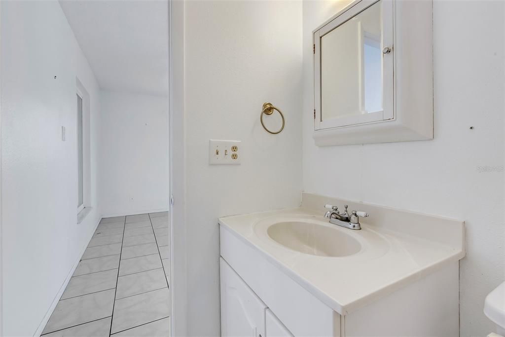 Recently Sold: $219,000 (3 beds, 2 baths, 1628 Square Feet)