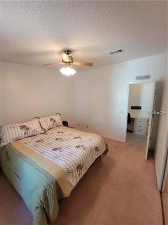 For Sale: $179,900 (2 beds, 2 baths, 1248 Square Feet)