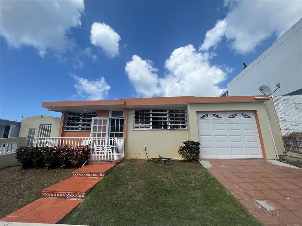 Vendido Recientemente: $125,000 (3 camas, 2 baños, 896 Pies cuadrados)