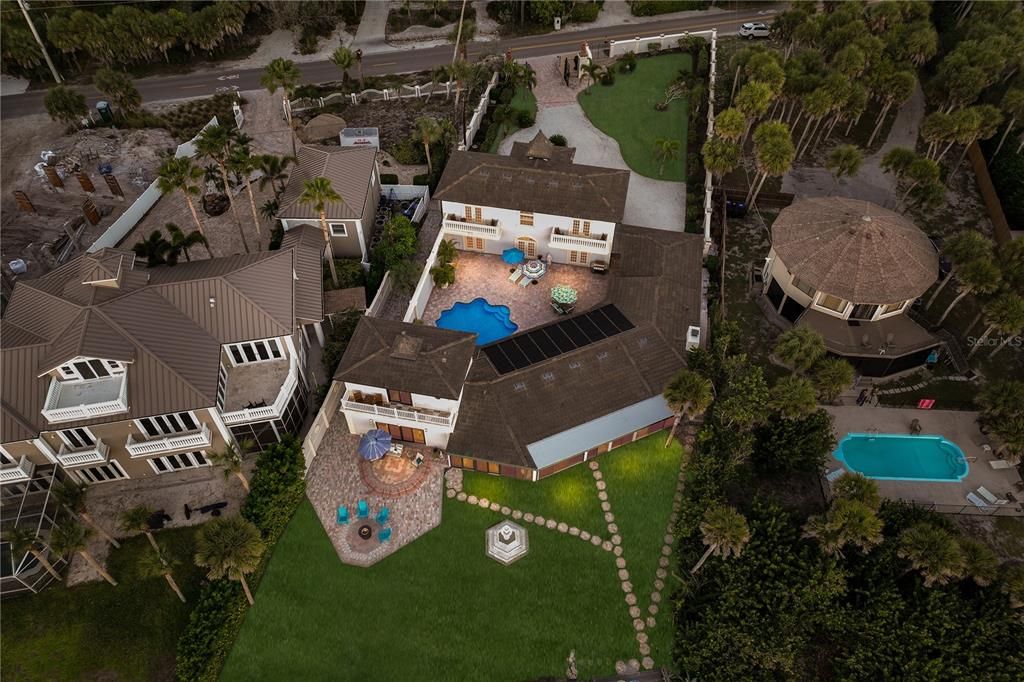 Recently Sold: $3,700,000 (4 beds, 6 baths, 4173 Square Feet)