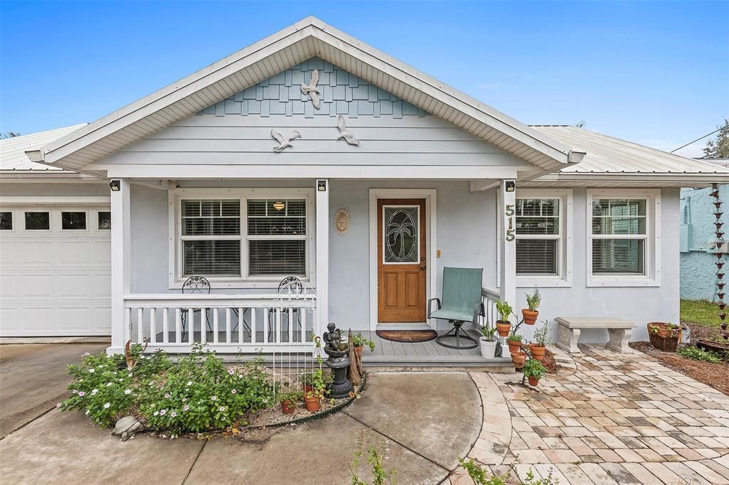 Recently Sold: $699,000 (3 beds, 3 baths, 1842 Square Feet)