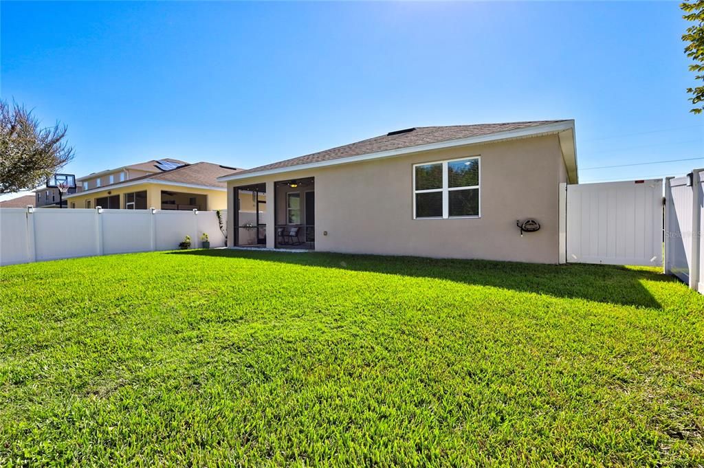 Active With Contract: $2,750 (3 beds, 2 baths, 1844 Square Feet)