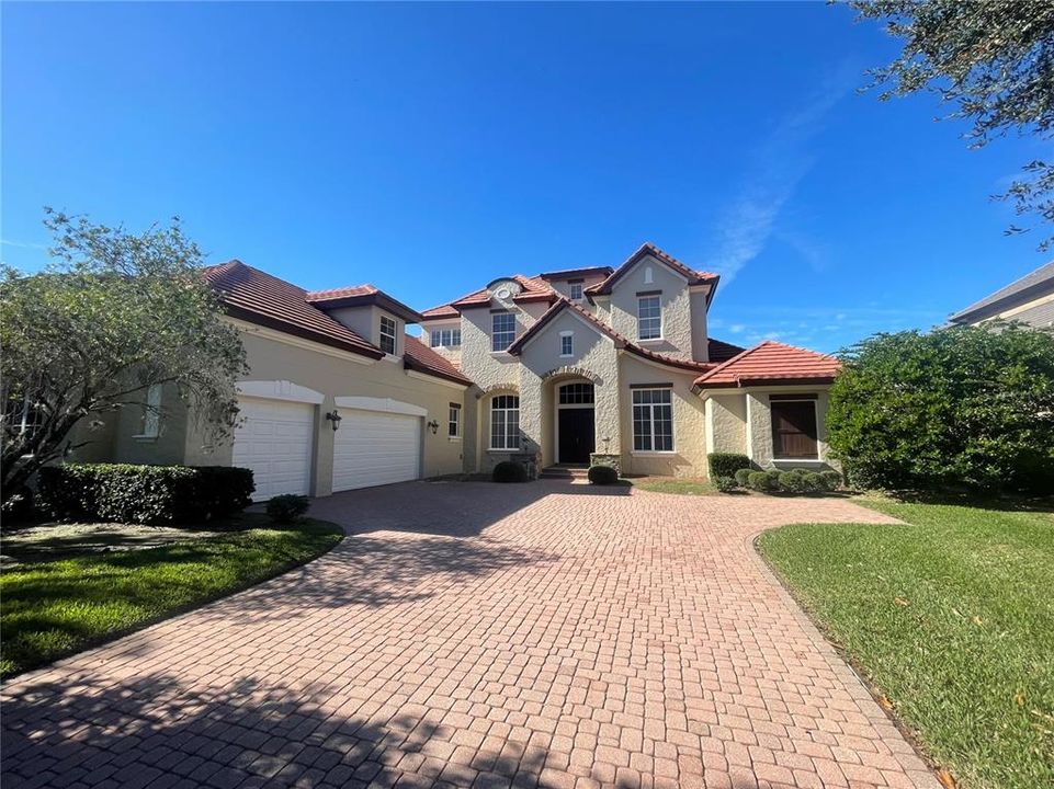 Recently Sold: $2,349,000 (5 beds, 6 baths, 6017 Square Feet)