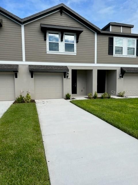 Recently Rented: $2,195 (3 beds, 2 baths, 1539 Square Feet)