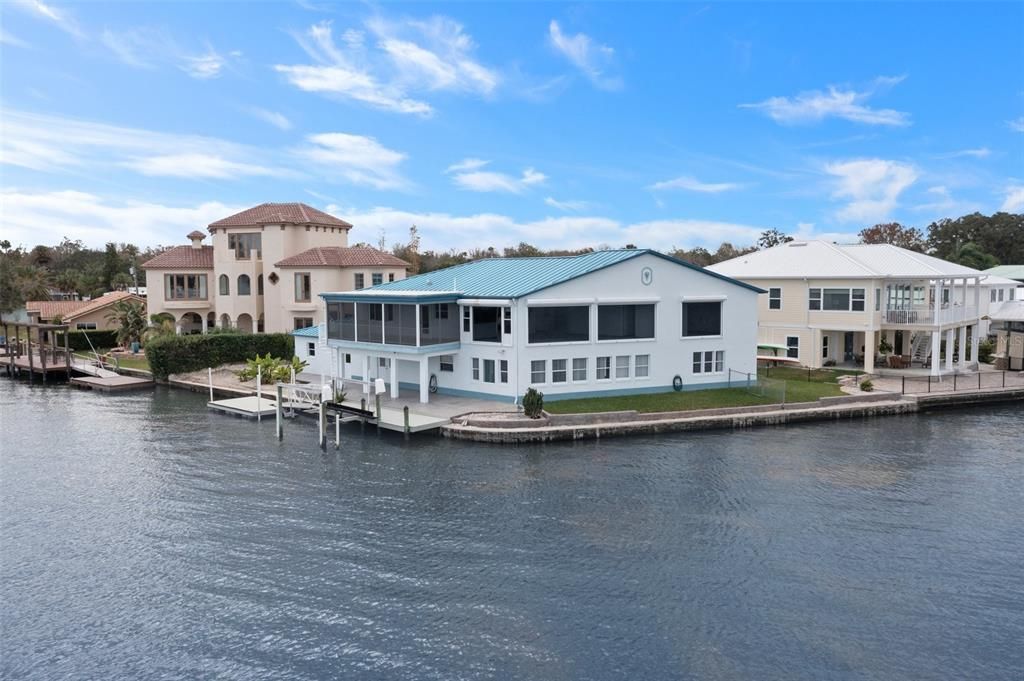 Recently Sold: $1,430,000 (3 beds, 2 baths, 2220 Square Feet)