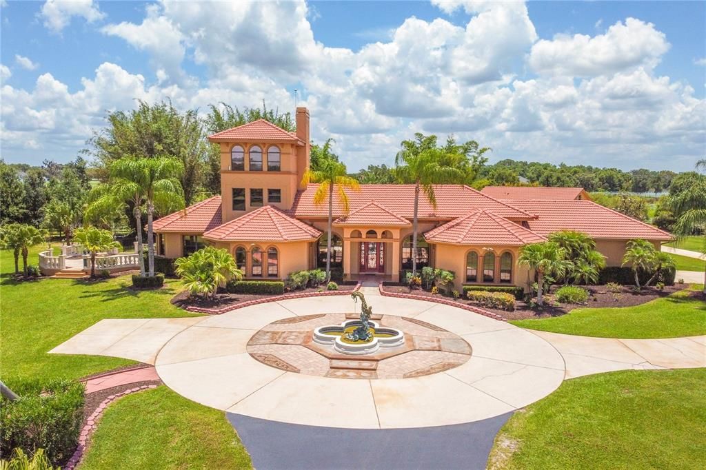 Recently Sold: $1,795,000 (6 beds, 5 baths, 5794 Square Feet)