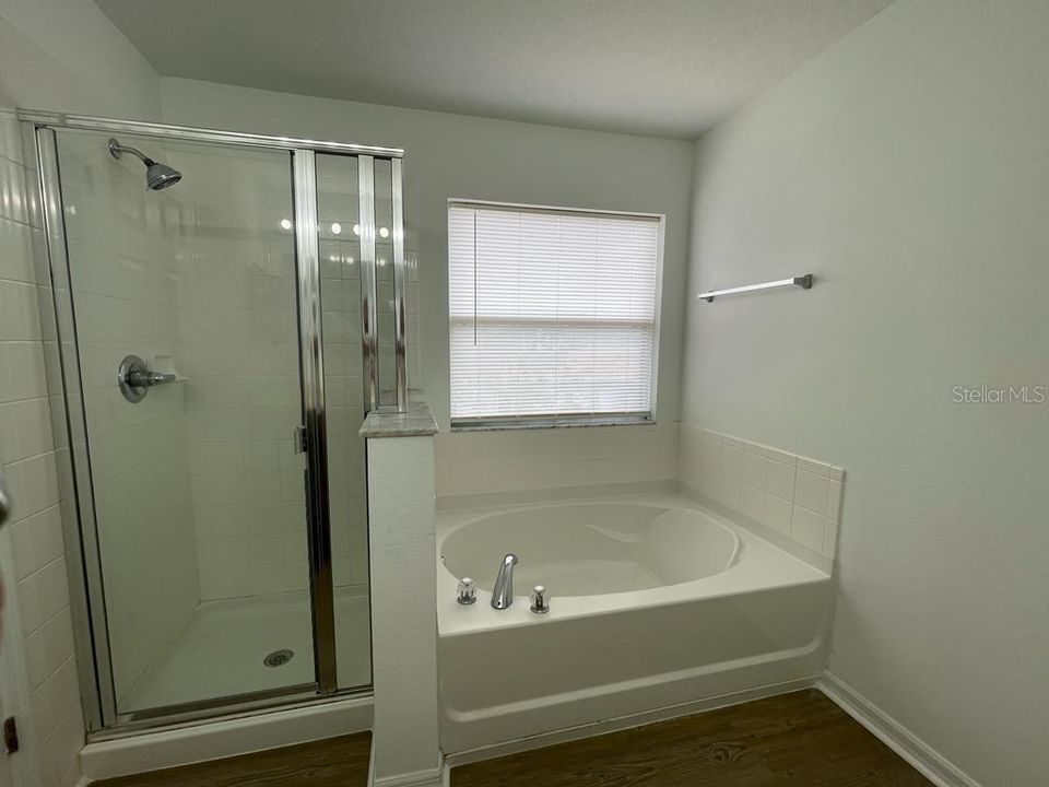 Active With Contract: $2,150 (3 beds, 2 baths, 1734 Square Feet)