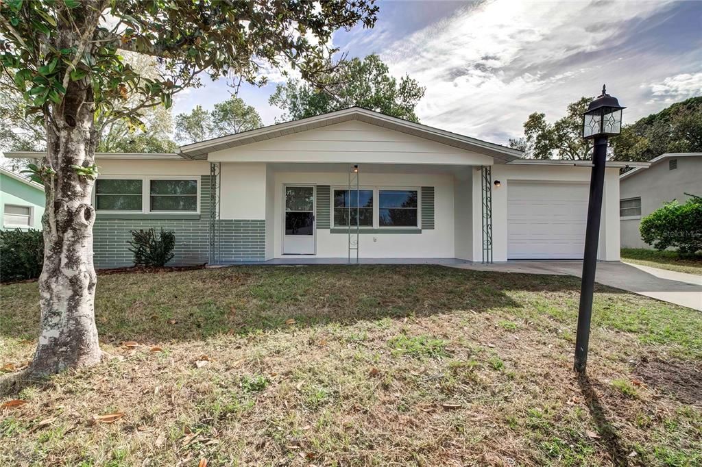 Recently Sold: $189,000 (2 beds, 1 baths, 1084 Square Feet)