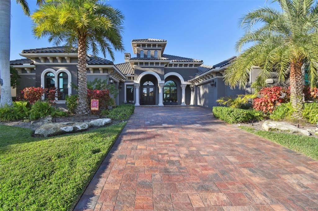 Recently Sold: $2,999,999 (5 beds, 6 baths, 5758 Square Feet)