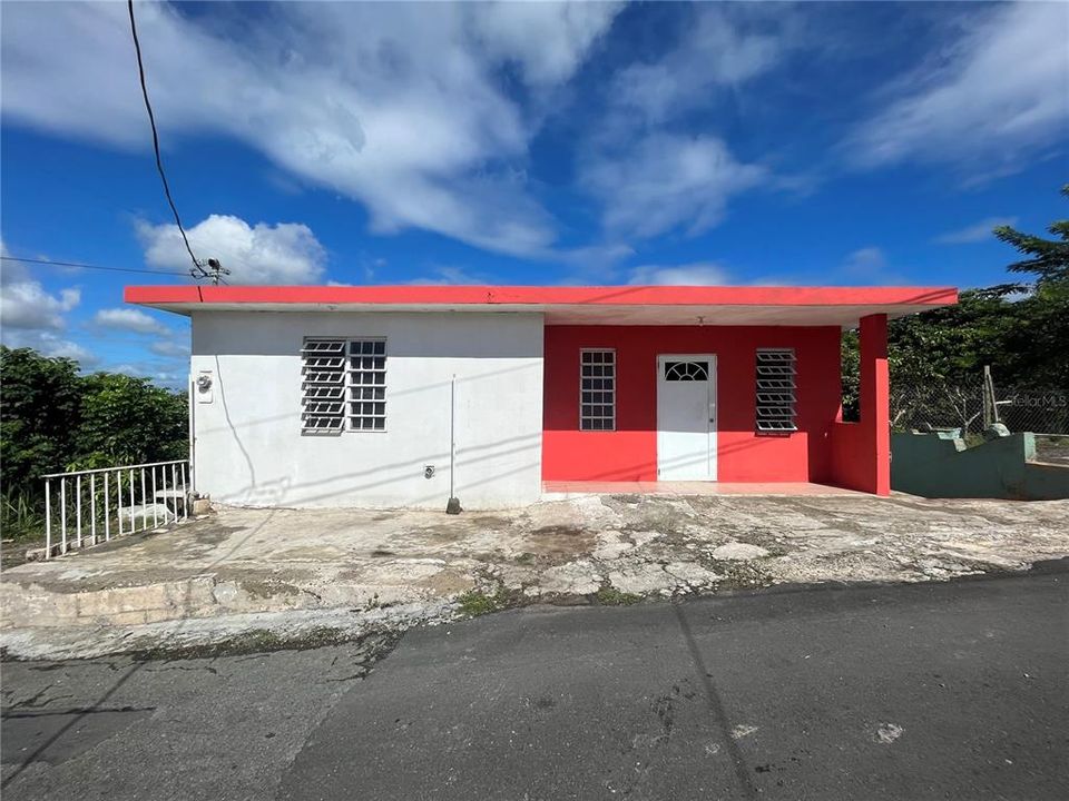 Vendido Recientemente: $49,000 (2 camas, 1 baños, 950 Pies cuadrados)